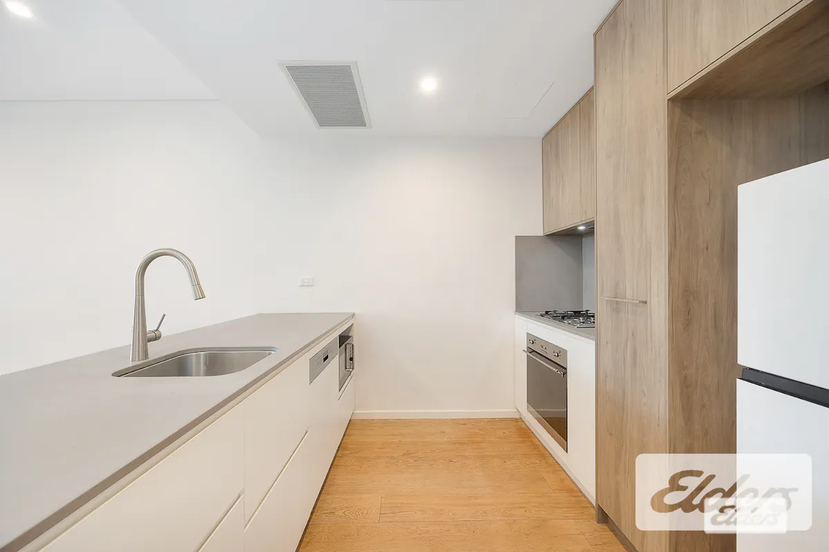 211/17 Grosvenor Street — photo 4 of 17
