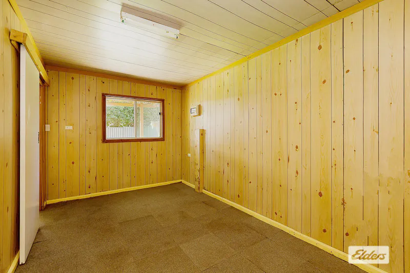 40A Warner Avenue — photo 4 of 5
