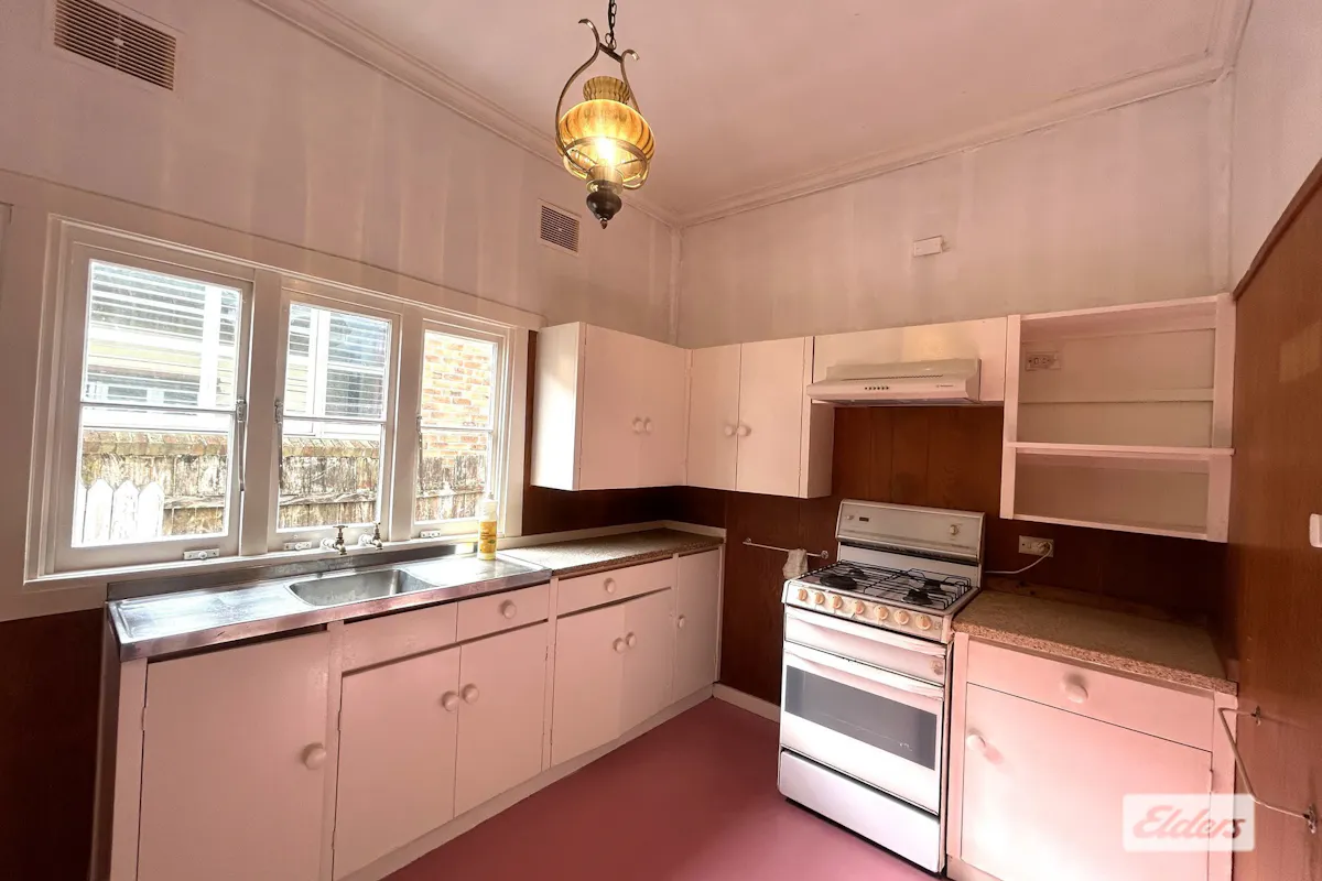 74 Balmoral Street — photo 3 of 10