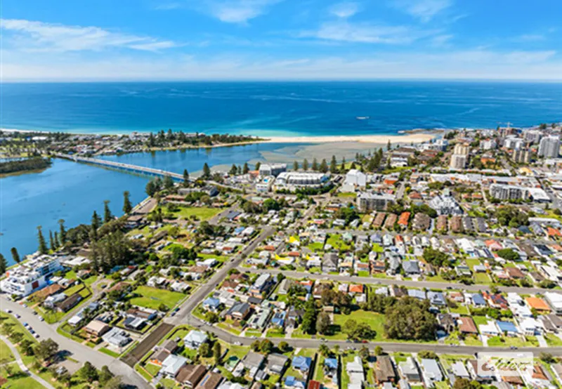 8 Lakeside Parade, The Entrance, NSW, 2261 - Image 12