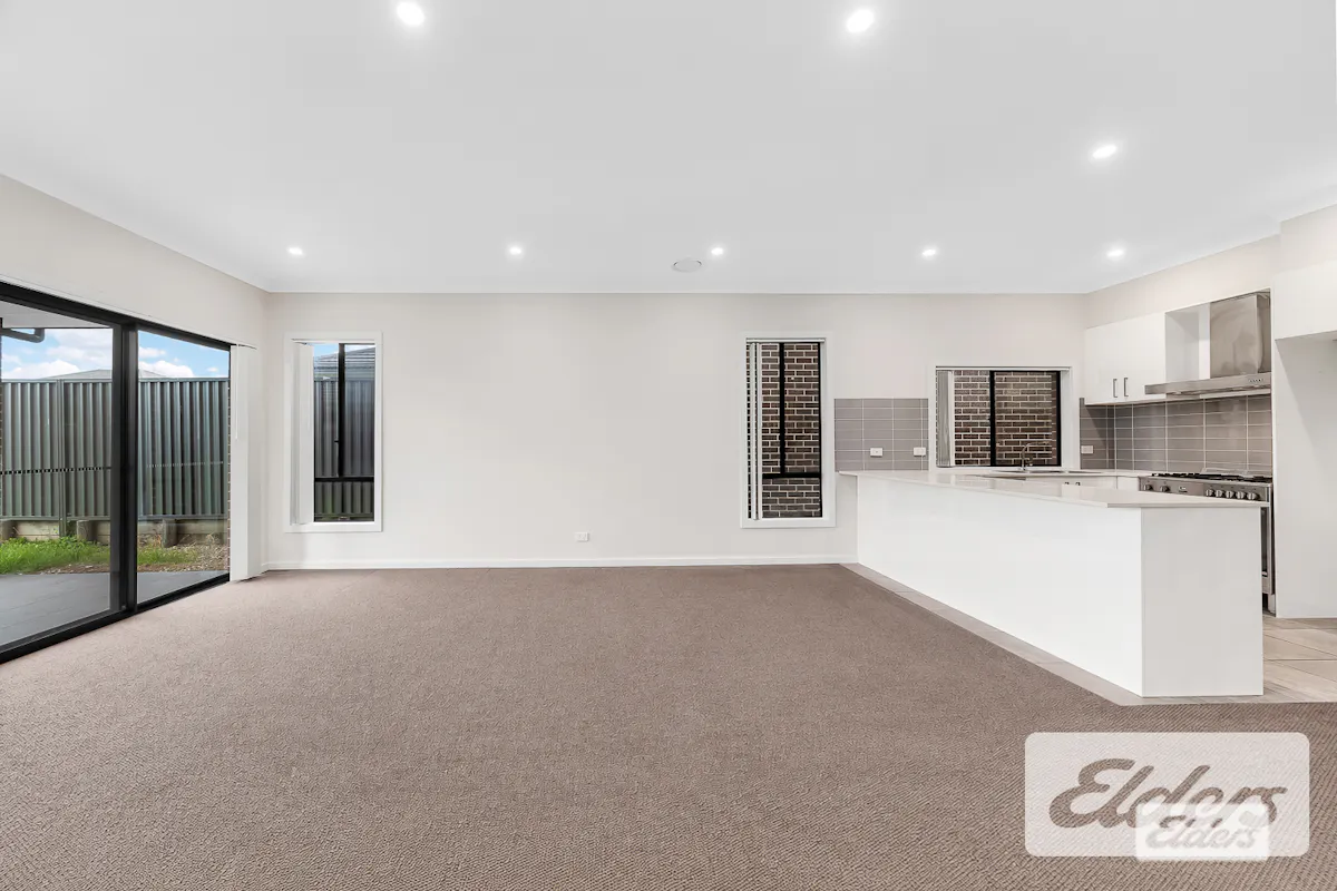 77 Hydrus Street — photo 3 of 16
