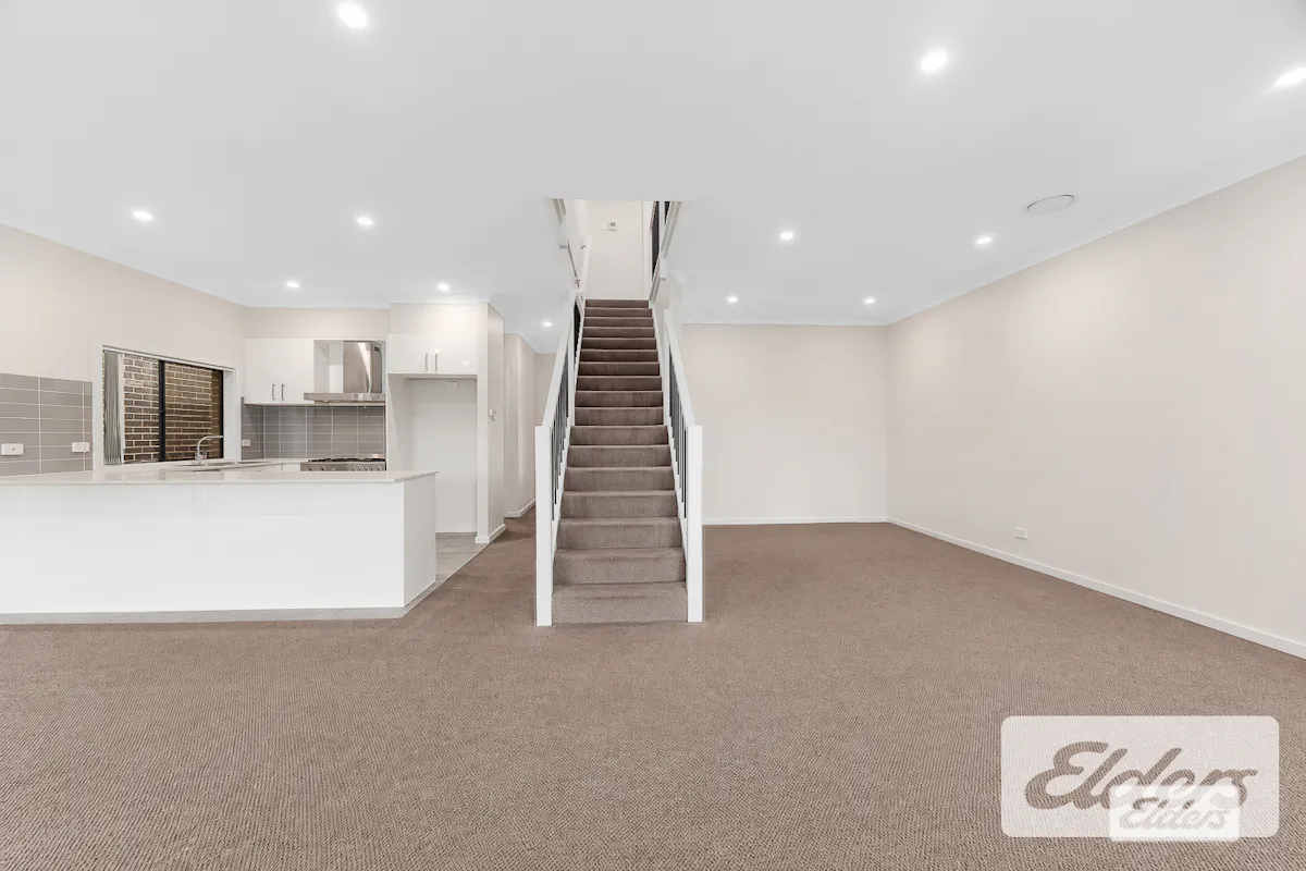 77 Hydrus Street — photo 4 of 16