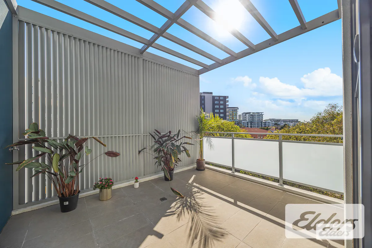 35/51-53 Loftus Crescent — photo 9 of 19