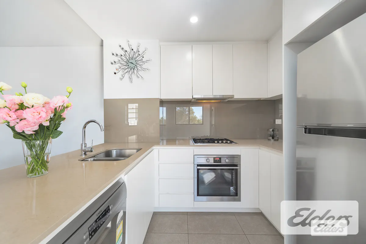 35/51-53 Loftus Crescent — photo 5 of 19