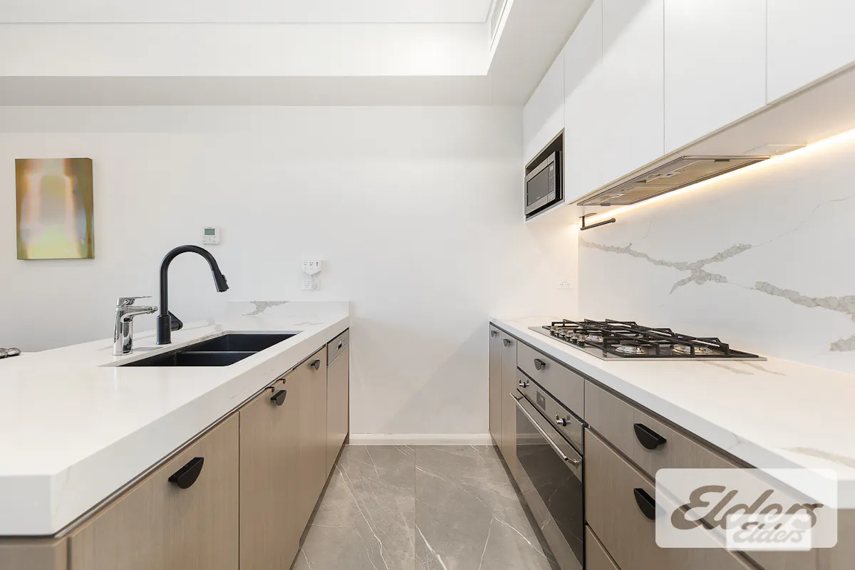 6/3-5 Winston Street — photo 3 of 15