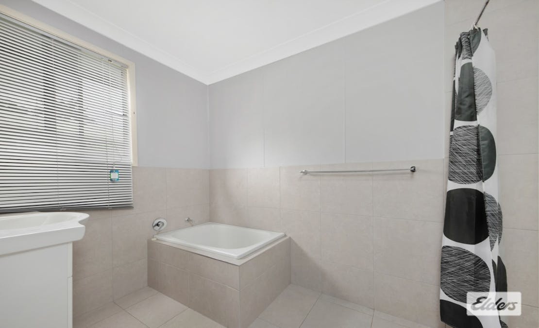 22 Rockhampton Road, Yeppoon, QLD, 4703 - Image 8