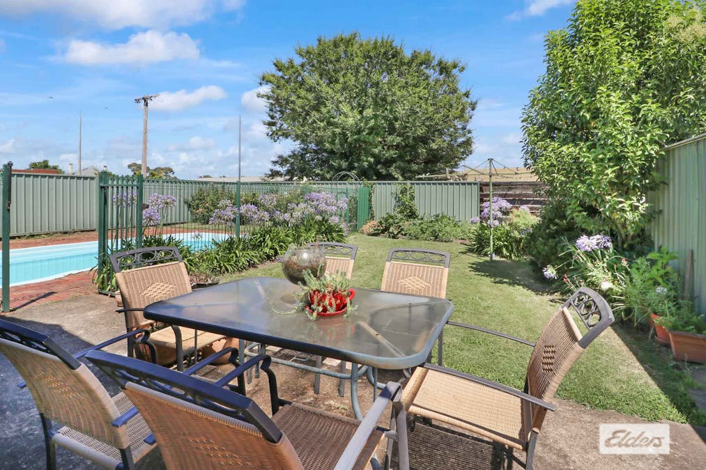 21 McDonald Street, Mansfield, VIC, 3722 - Image 9