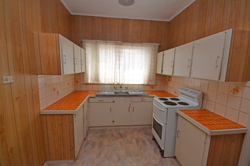 16 LANG Street, Inverell, NSW, 2360 - Image 10