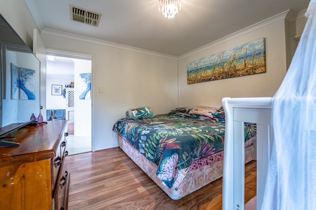 2 Leeward Close, Safety Bay, WA, 6169 - Image 6