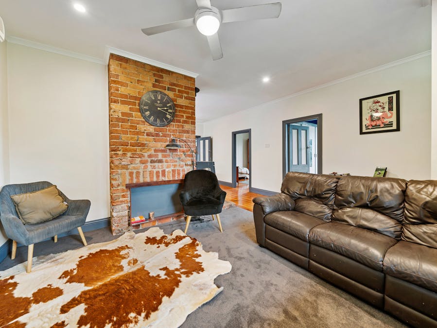 27 Brock Street, Euroa, VIC, 3666 - Image 4