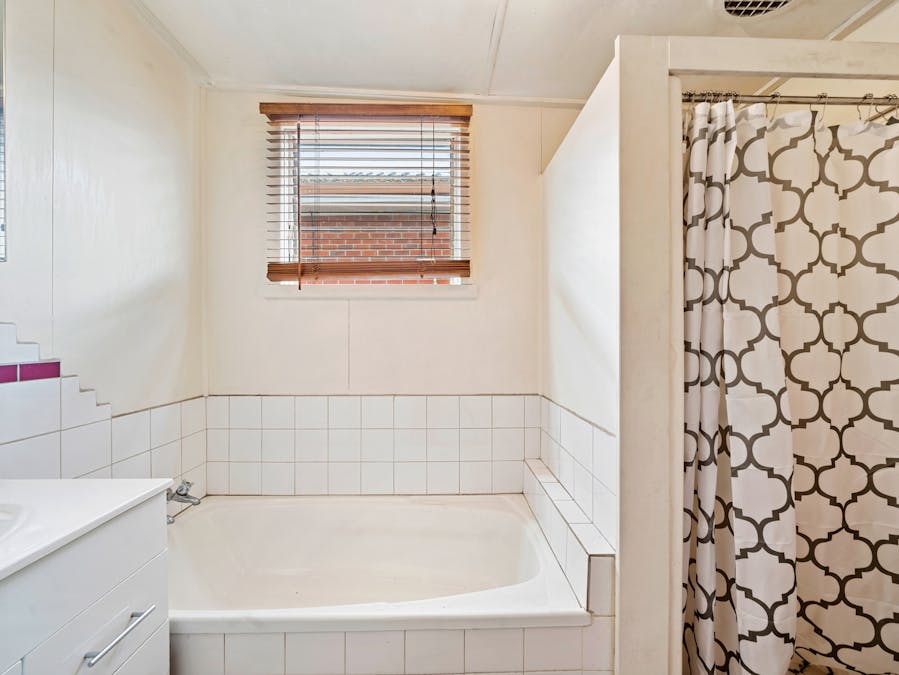 27 Brock Street, Euroa, VIC, 3666 - Image 11