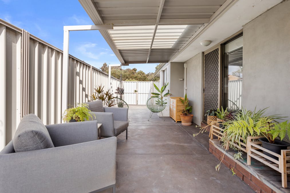 8 Anna Road, Australind, WA, 6233 - Image 13