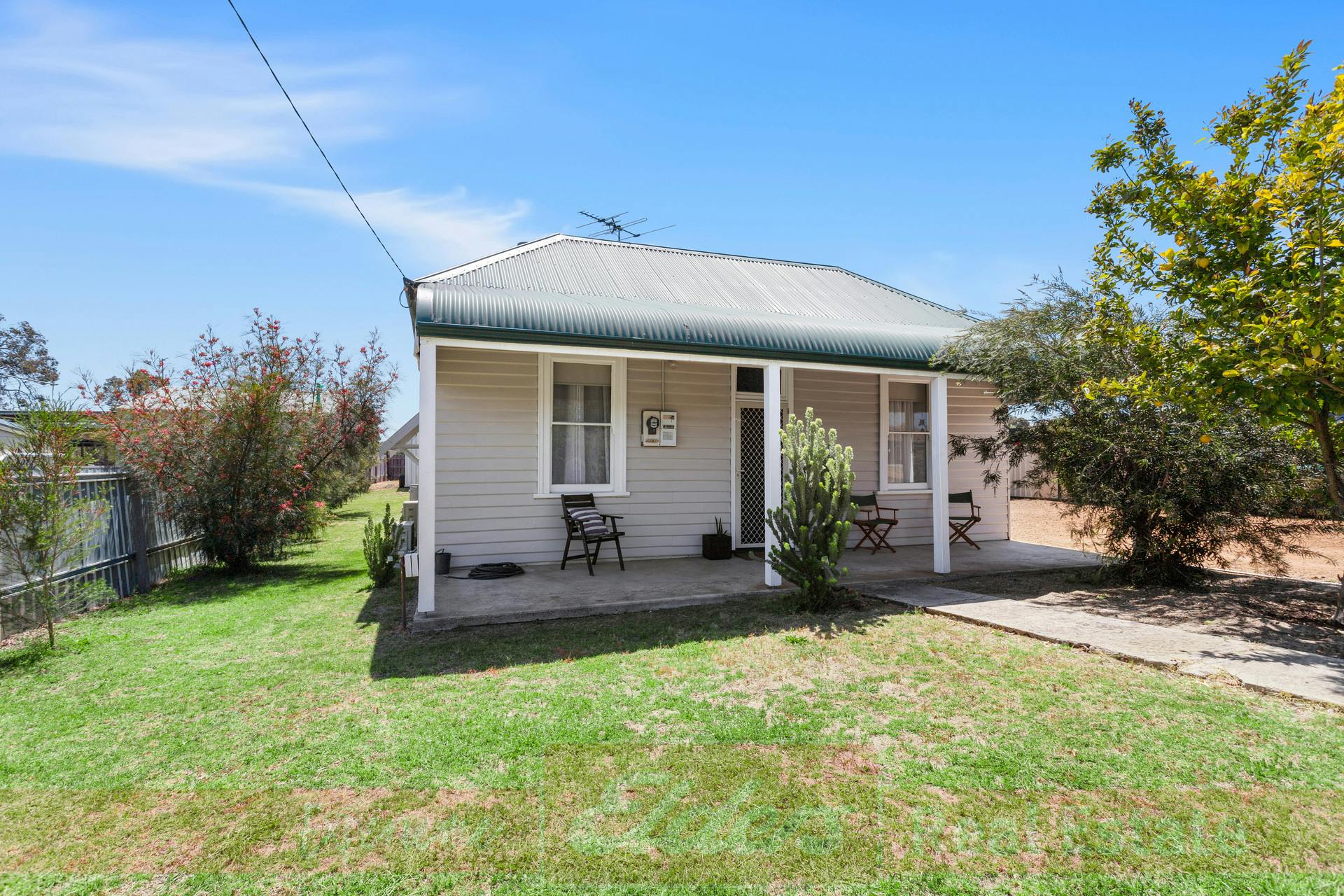 20 Raymond Street, Collie, WA, 6225 Sold Elders Real Estate