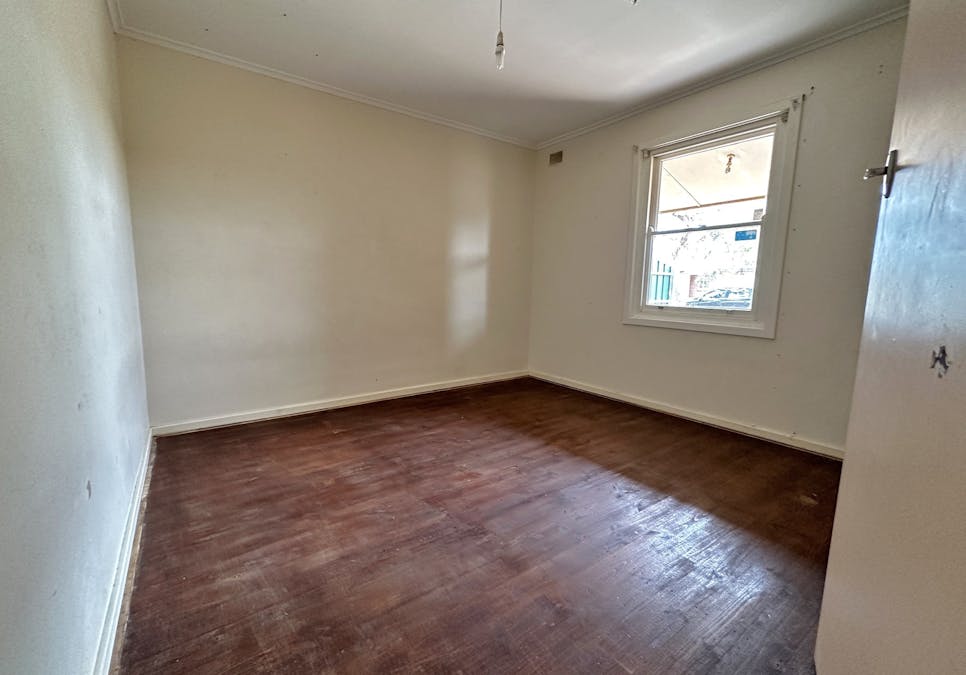 29 Henry Street, Whyalla Stuart, SA, 5608 - Image 8