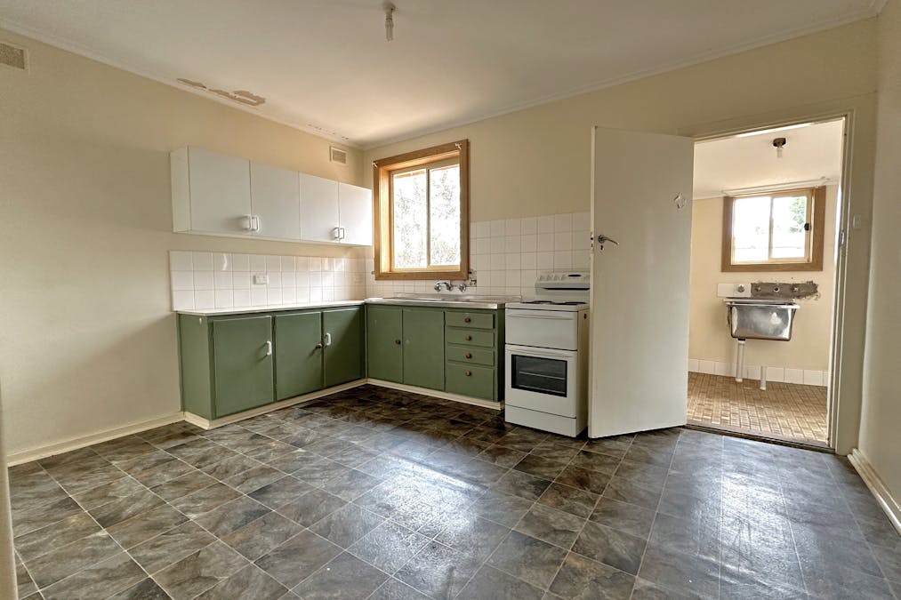 29 Henry Street, Whyalla Stuart, SA, 5608 - Image 9