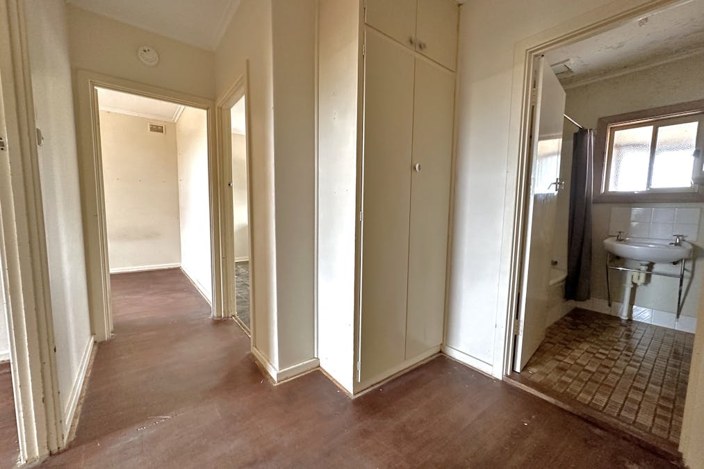 29 Henry Street, Whyalla Stuart, SA, 5608 - Image 5
