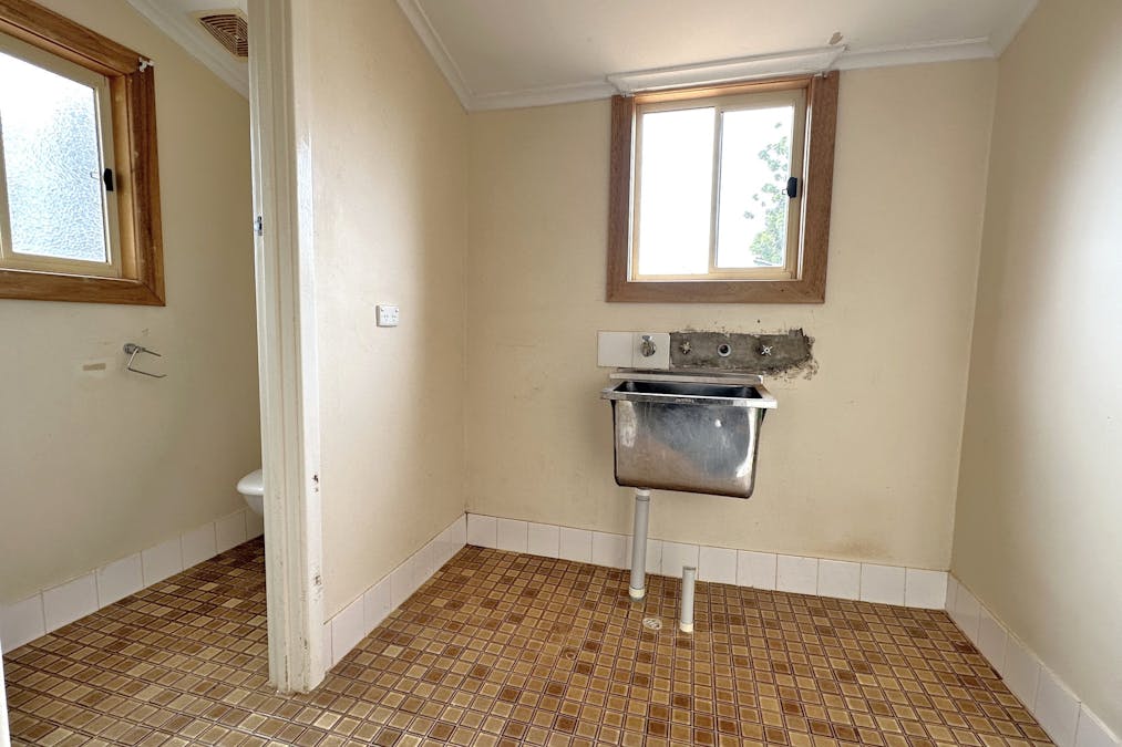 29 Henry Street, Whyalla Stuart, SA, 5608 - Image 11