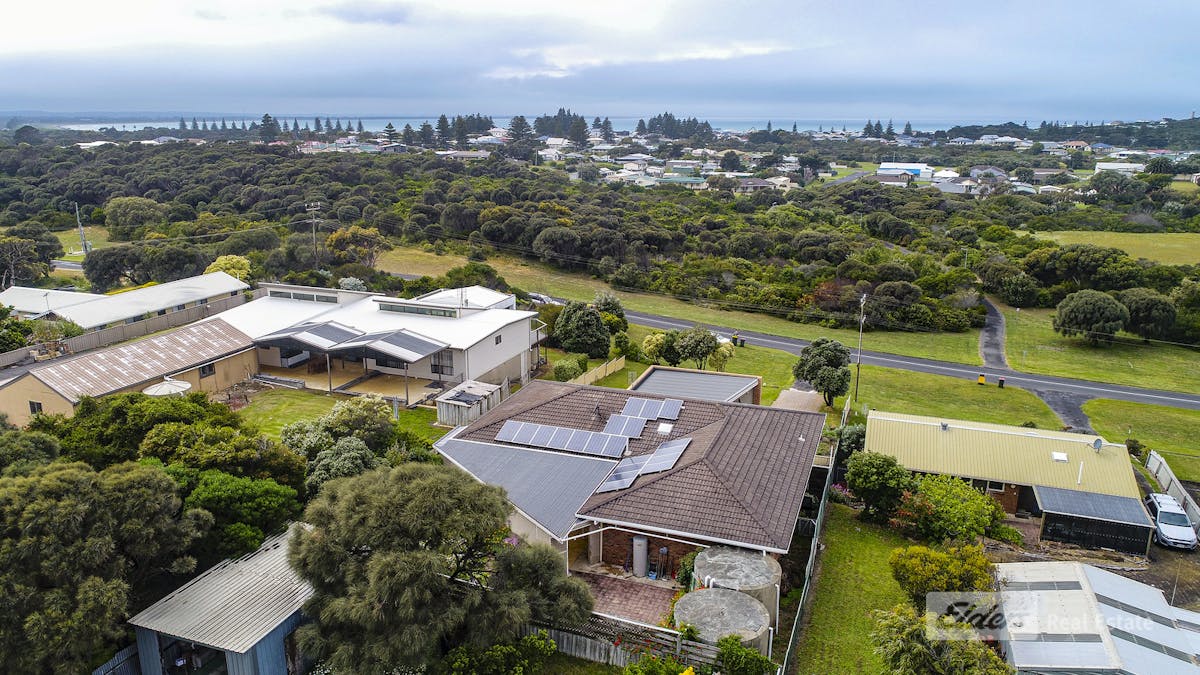 36 Parklands Terrace, Beachport, SA, 5280 Sold Elders Real Estate