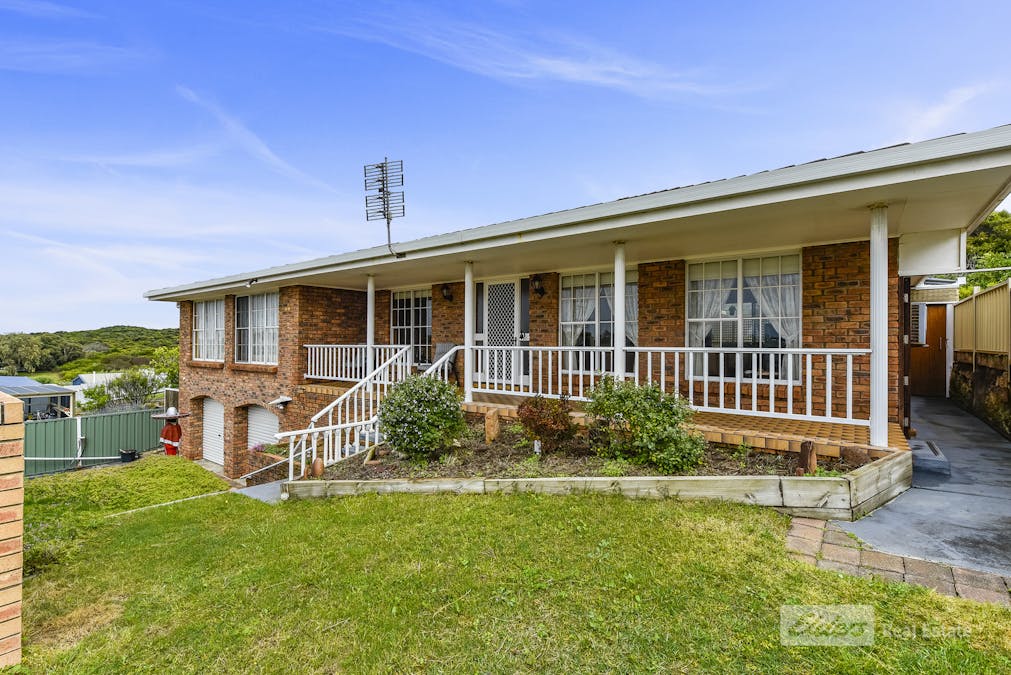 36 Parklands Terrace, Beachport, SA, 5280 Sold Elders Real Estate