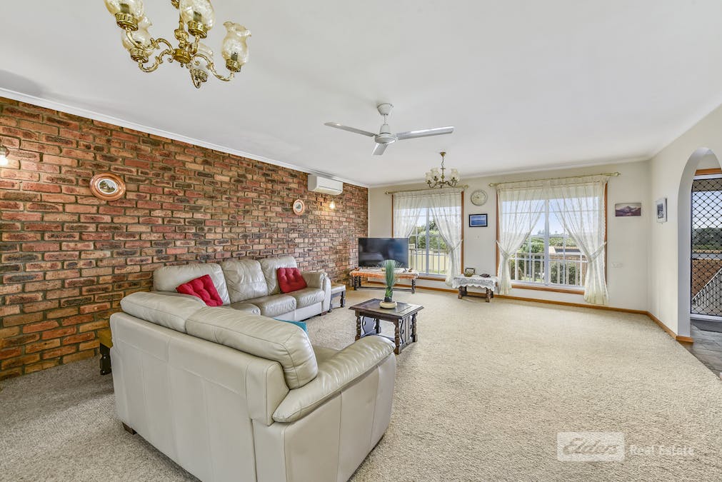 36 Parklands Terrace, Beachport, SA, 5280 Sold Elders Real Estate