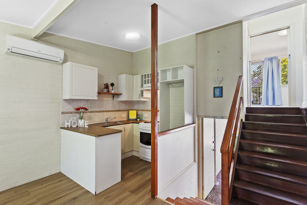 10/2 Long Street, Rangeville, QLD, 4350 - Image 2