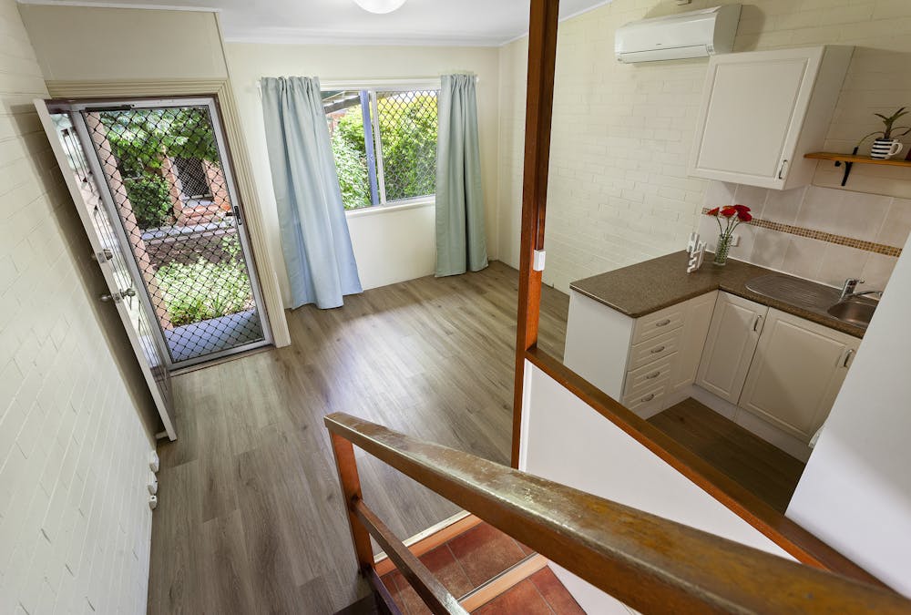10/2 Long Street, Rangeville, QLD, 4350 - Image 3
