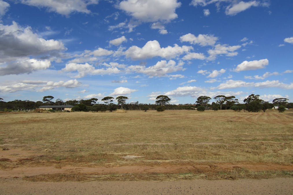 44 Whitfield Way, Merredin, WA, 6415 Sold Elders Real Estate