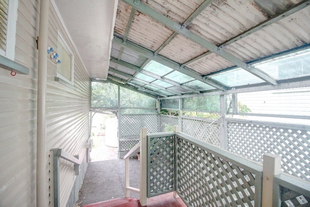 14 Selwyn Street, North Booval, QLD, 4304 - Image 12