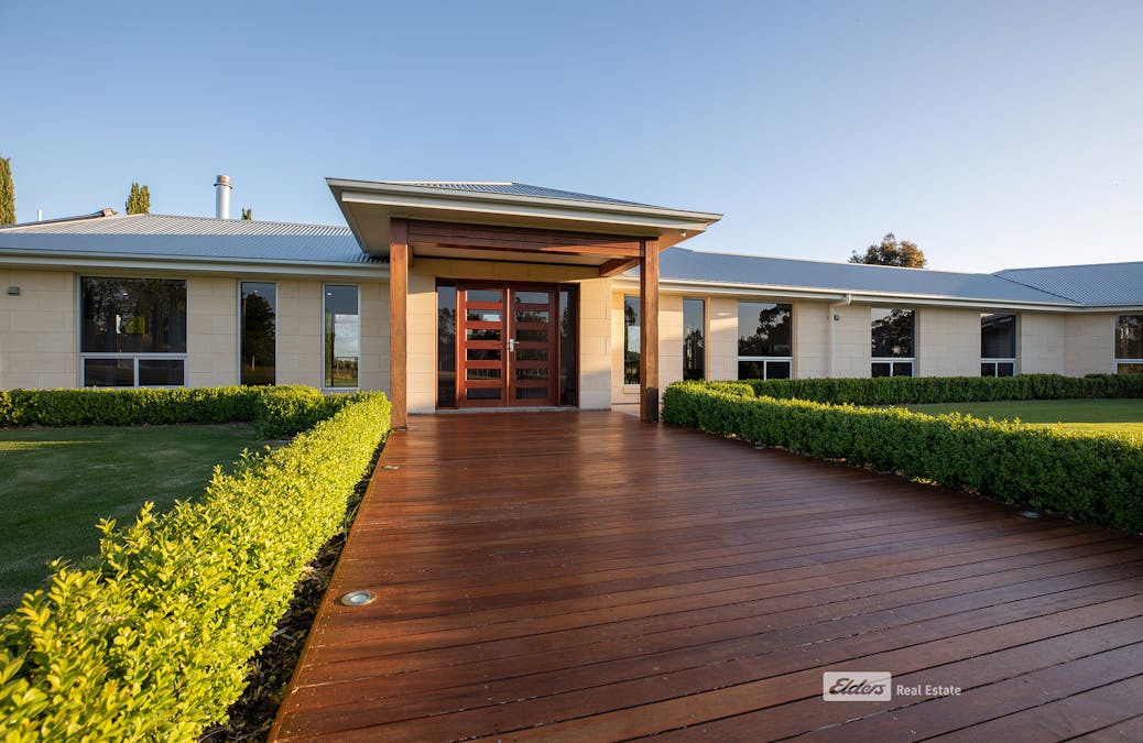 3 Pinkerton Road, Naracoorte, SA, 5271 Sold Elders Real Estate