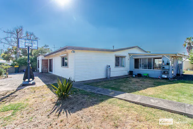 3 Kidman Street — photo from Elders Real Estate Naracoorte