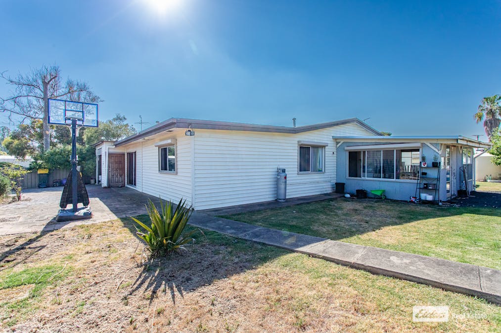 3 Kidman Street, Naracoorte, SA, 5271 - Image 1