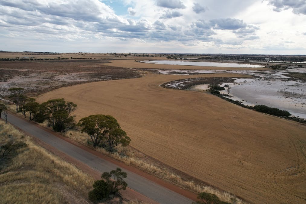 Lot 21 Old Beverley Road, Quairading, WA, 6383 - Image 2