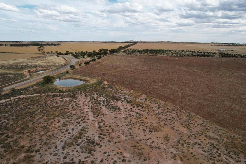 Lot 21 Old Beverley Road, Quairading, WA, 6383 - Image 3