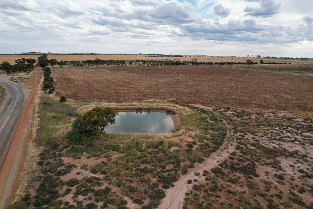 Lot 21 Old Beverley Road, Quairading, WA, 6383 - Image 4