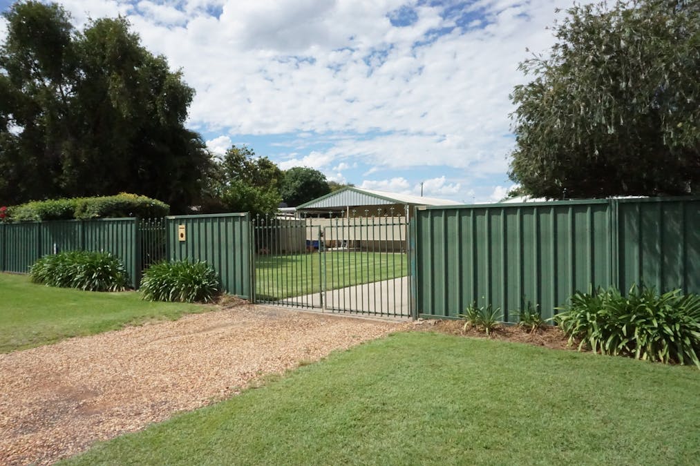 9 Elizabeth Street, St George, QLD, 4487 - Image 1