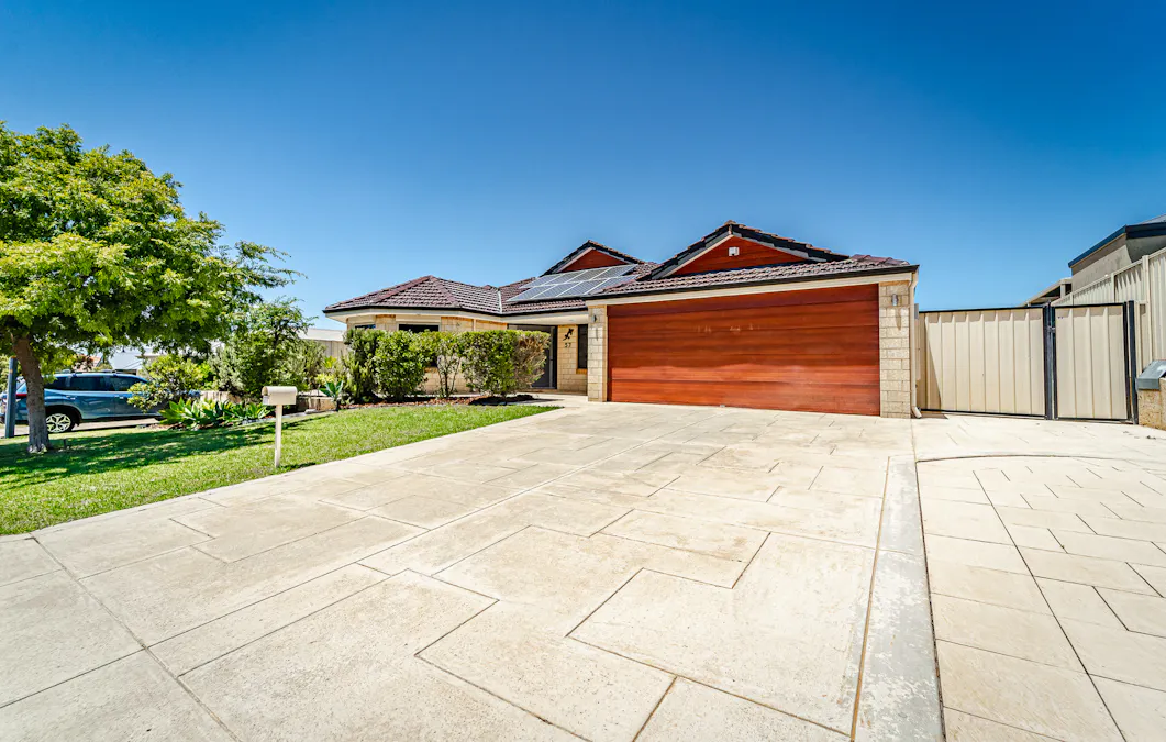 57 Baskerville Crescent, Baldivis, WA, 6171 - Image 2