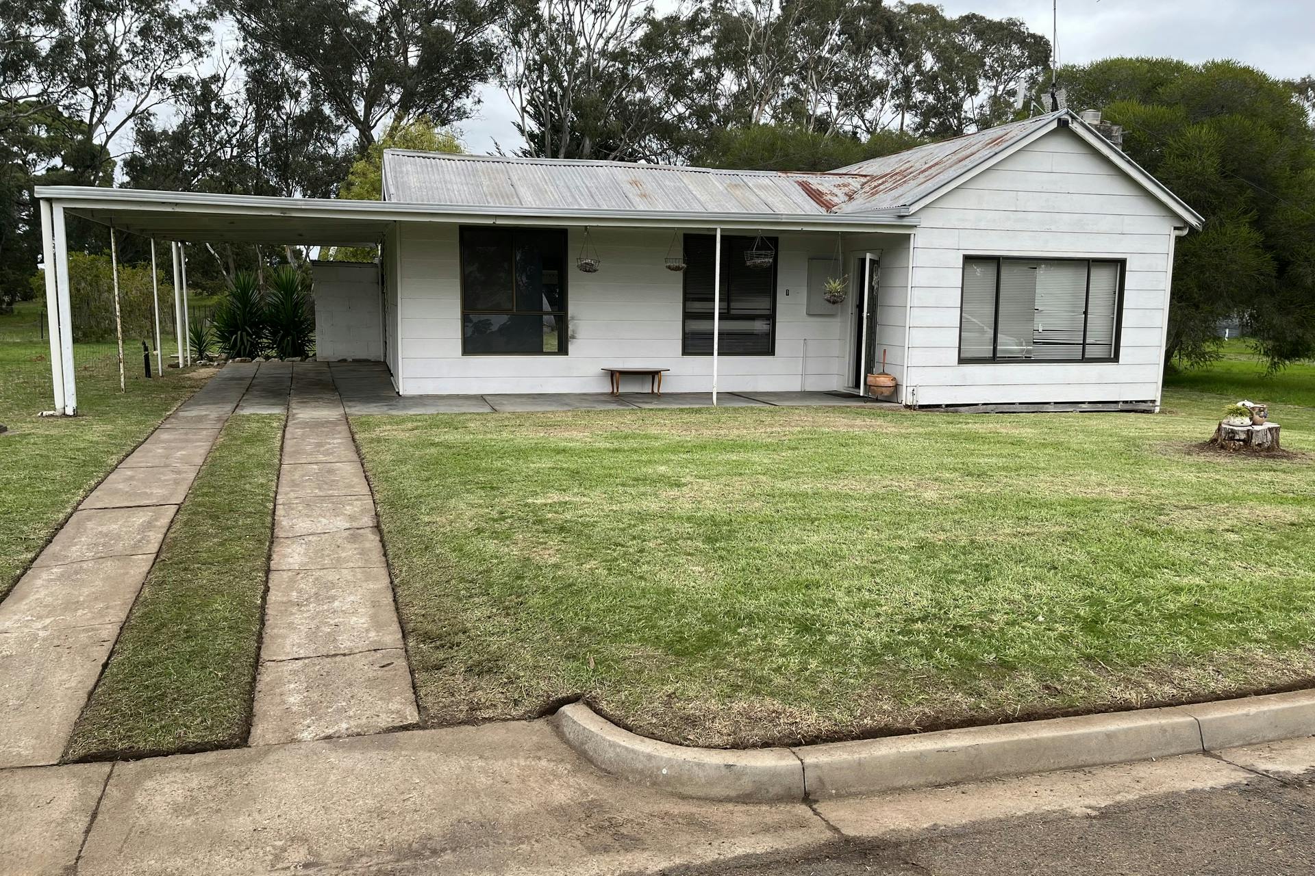 1 Wallace Street, Apsley, VIC, 3319 Sold Elders Real Estate