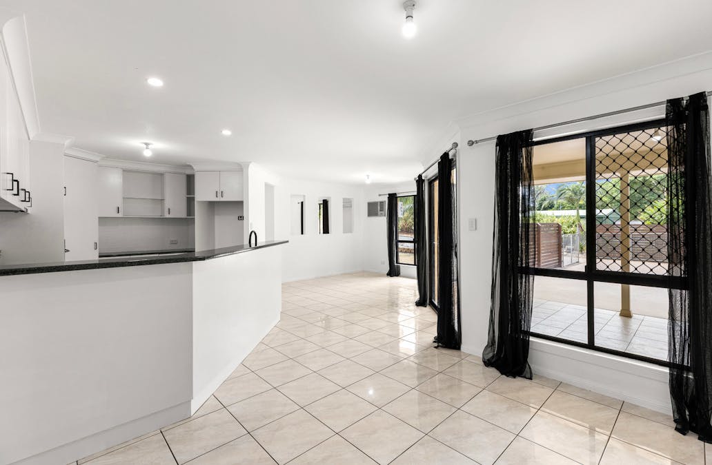 72 Valley View Drive, Meringandan West, QLD, 4352 - Image 5