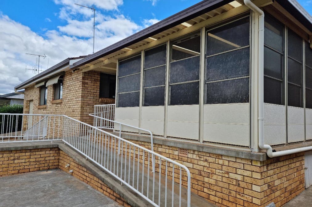 15 Moor Street, Parkes, NSW, 2870 - Image 12