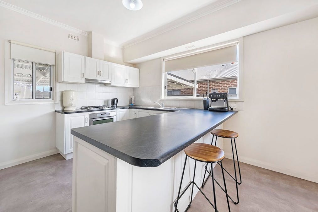 15 Roberts Street, Hamilton, VIC, 3300 Sold Elders Real Estate