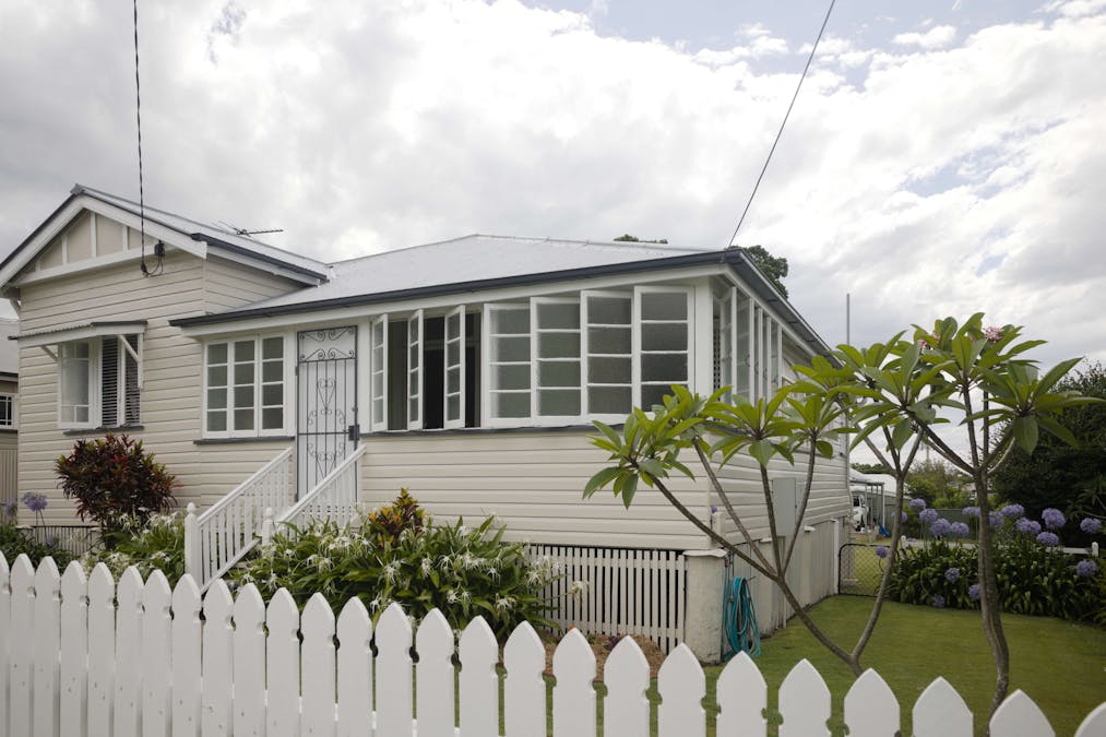11 Cothill Road, Booval, QLD, 4304 - Image 2