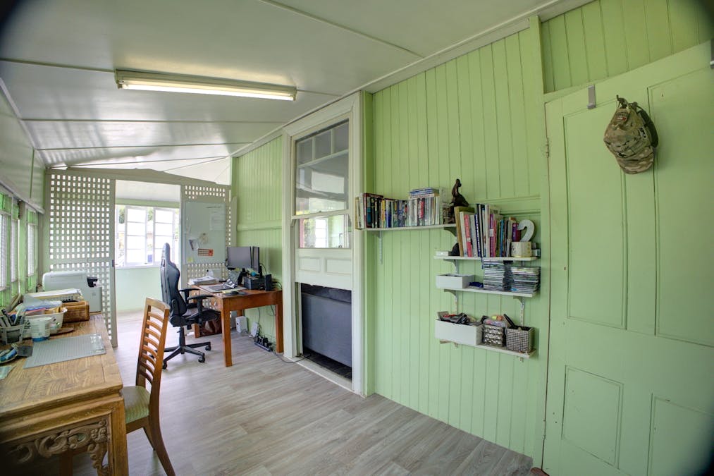 11 Cothill Road, Booval, QLD, 4304 - Image 16