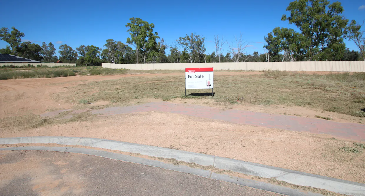 30 Dean Semler Drive, Renmark, SA, 5341 - Image 1