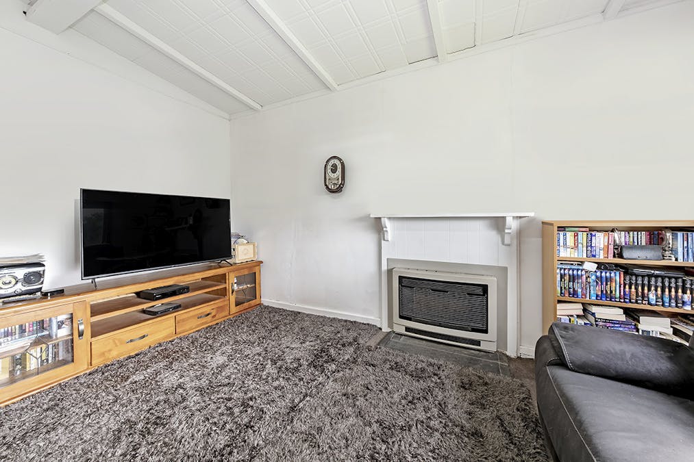 9 Grange Street, Hamilton, VIC, 3300 - Image 5