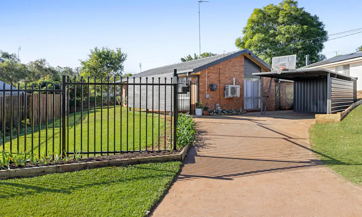 33 Hinkler Crescent, Wilsonton, QLD, 4350 - Image 1