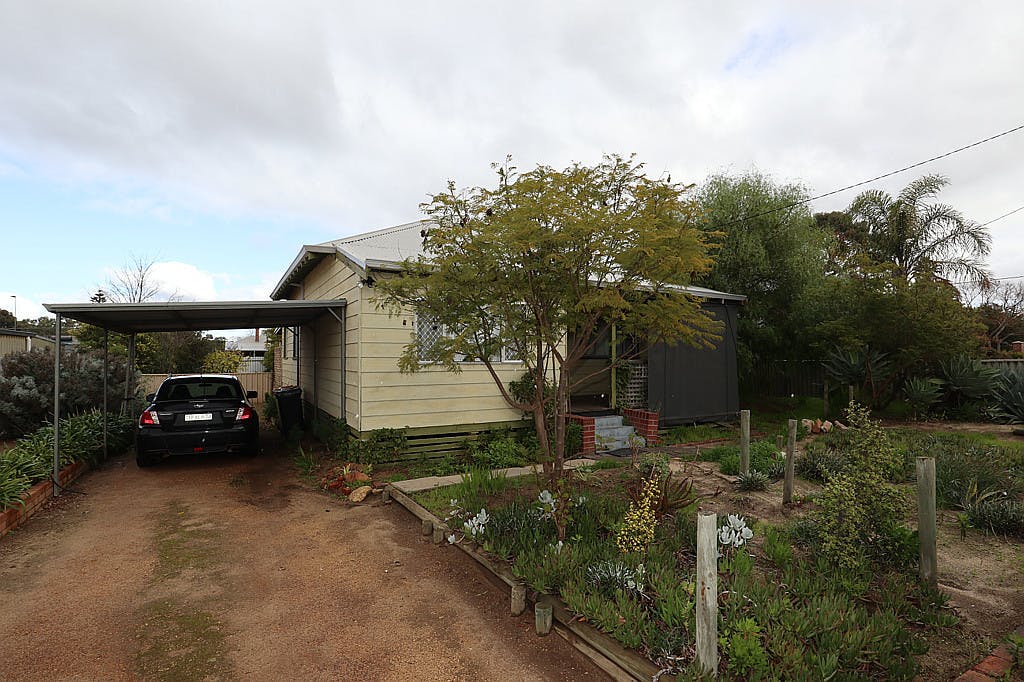 31 Clayton Road, Narrogin, WA, 6312 Sold Elders Real Estate