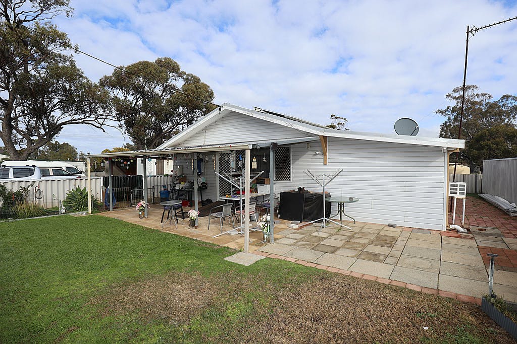 9 Somerset Street, Pingelly, WA, 6308 Sold Elders Real Estate