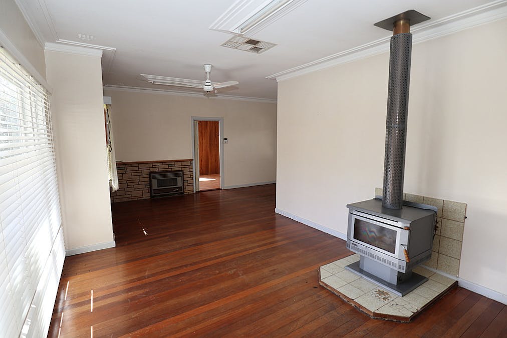 16 GRANT Street, Narrogin, WA, 6312 - Image 3