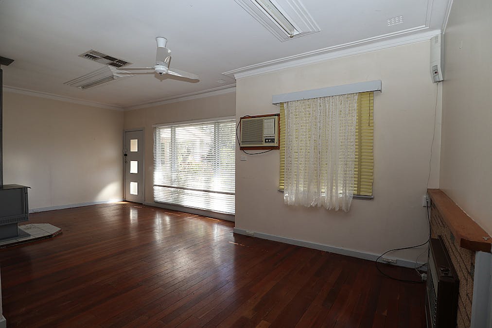 16 GRANT Street, Narrogin, WA, 6312 - Image 8