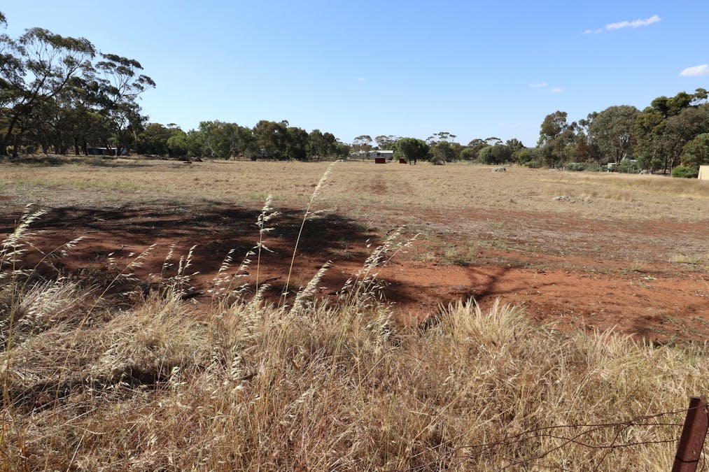 34 Brundell Street, Cuballing, WA, 6311 - Image 10
